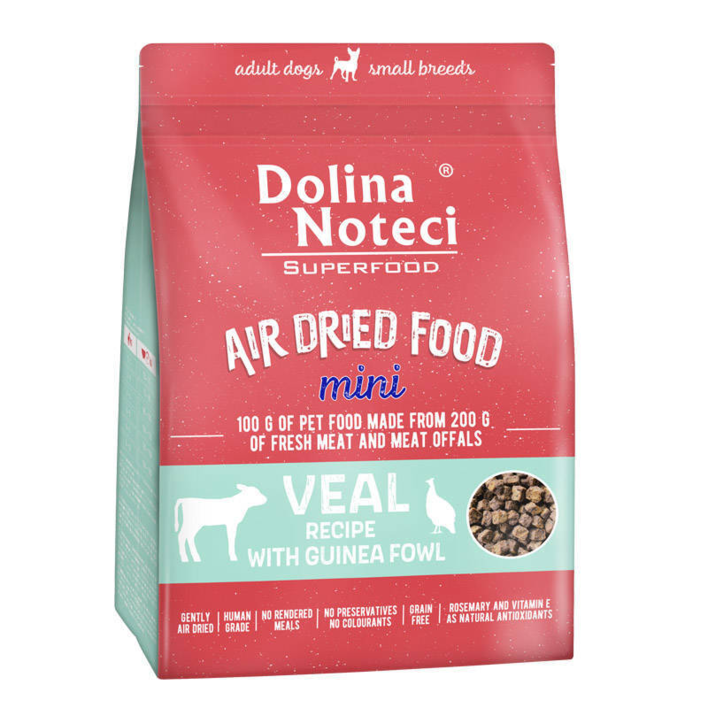 Dolina Noteci SUPERFOOD mini med kalvekød er yderst delikat foder som din hund vil elske at få som godbidder også. Små foderpiller